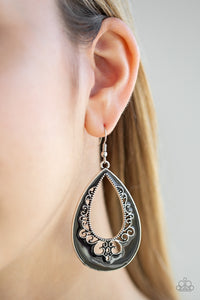 Compliments To The CHIC - Black Earrings - Paparazzi Accessories